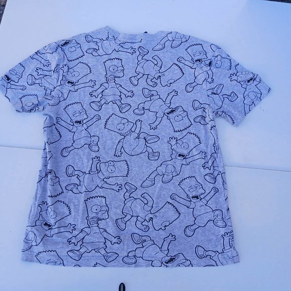 H&M Divided Size M Gray Simpson Shirt - Picture 10 of 10